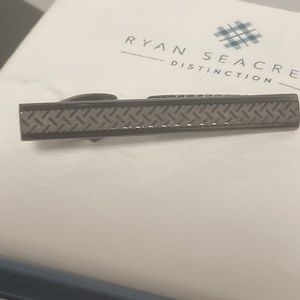 Ryan Secrest Distinction Collection Tie Bar -Gunmetal